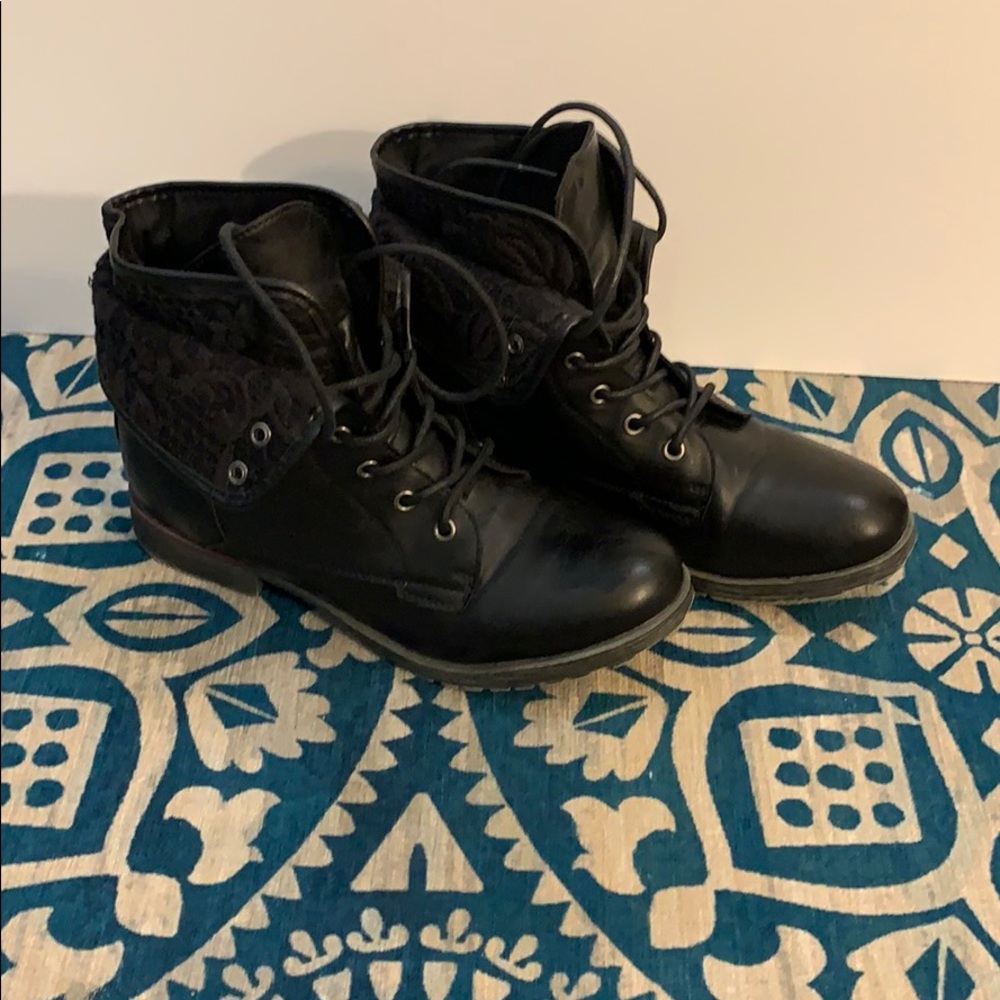 Rock and Candy Spraypaint Boots 8